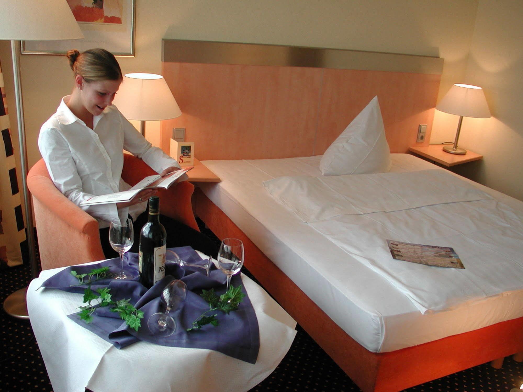 Hotel Central Frankenthal  Εξωτερικό φωτογραφία